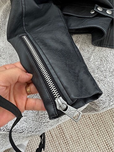 s Beden siyah Renk Calvin klein ürün yep yeni