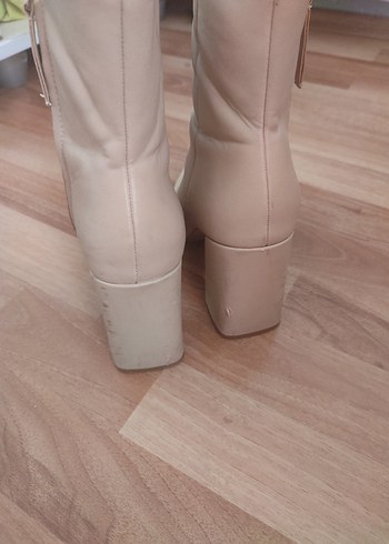 Bej Deri Stiletto bot - Görsel 2