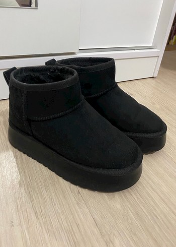Ugg 36