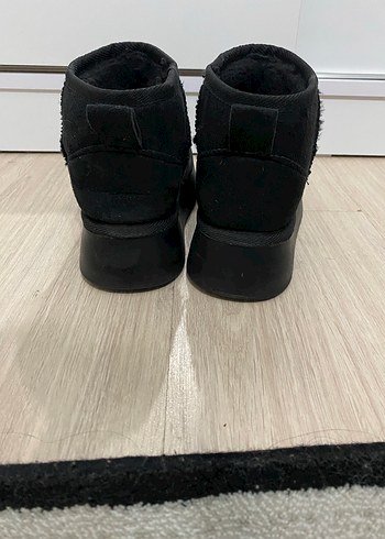 Siyah Kürklü Ugg Bot - Görsel 6
