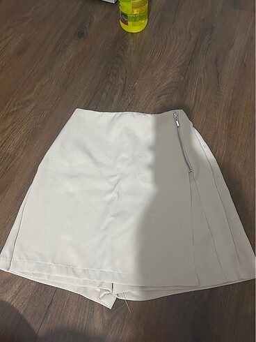 Bershka TRENDYOL MİLLA ŞORT ETEK