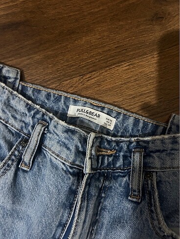 s Beden PULL&BEAR YÜKSEL BEL İSPANYOL PAÇA JEAN