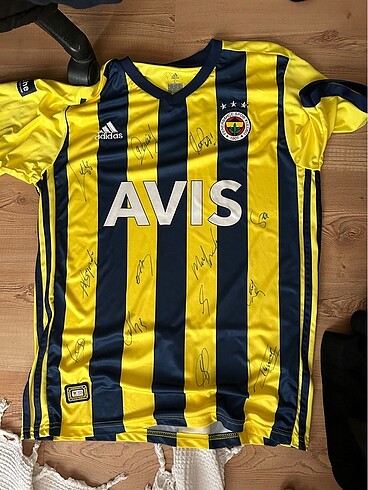 l Beden İMZALI FENERBAHÇE FORMASI
