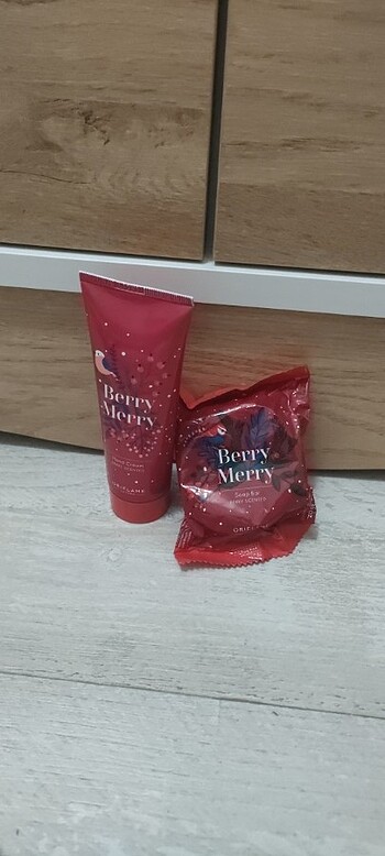 Oriflame berry merry set