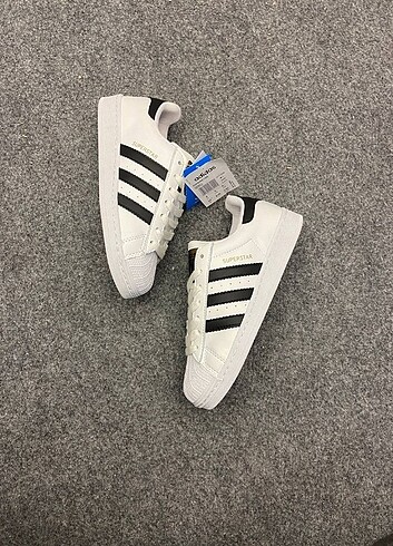 39 Beden Adidas süperstar Spor ayakkabı