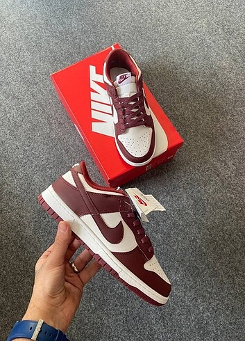 Nike dunk bordo