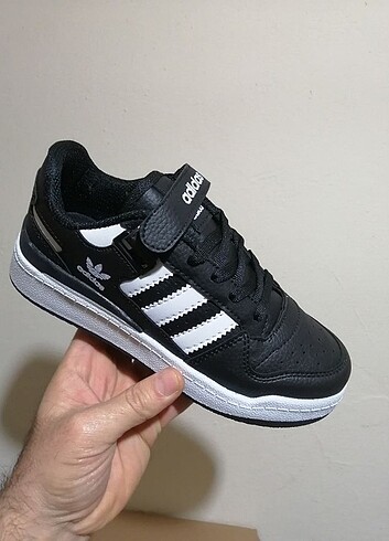 Adidas forum 