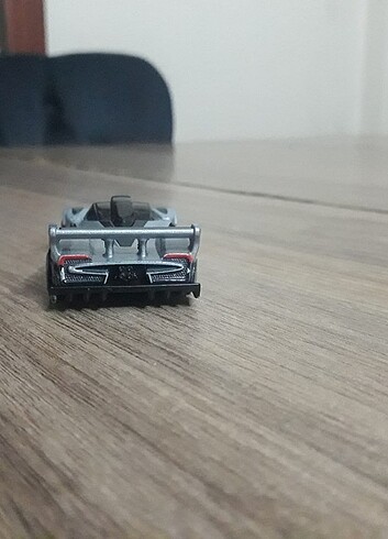  Beden Hot Wheels Pagani Zonda
