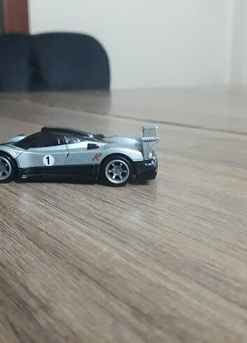  Beden Renk Hot Wheels Pagani Zonda