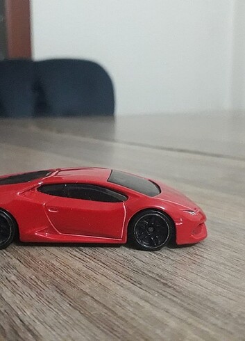  Beden Renk Hot Wheels Lamborghini Huracan