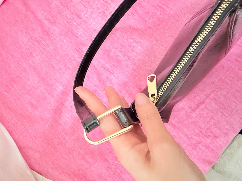 Siyah Deri Tokalı Kadın Çanta - Görsel 2