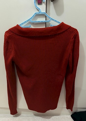 Kırmızı V Yaka İnce Triko Kadın Kazak - Görsel 2