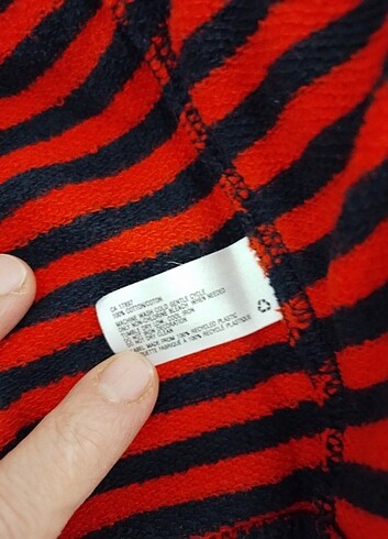l Beden GAP LOGOLU KAPŞONLU SWITSHIRT