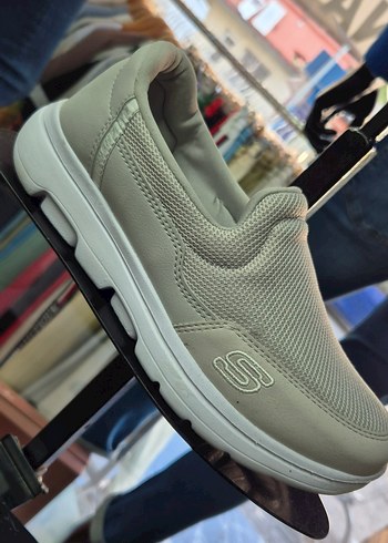 38 Beden Spor Ayakkabı Velcro Detaylı