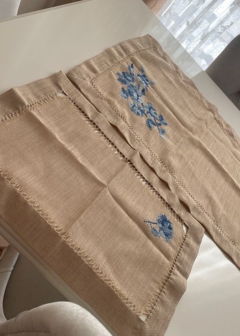 Kanaviçe işlenmiş tanır artı sekiz adet peçete takımı - Görsel 2