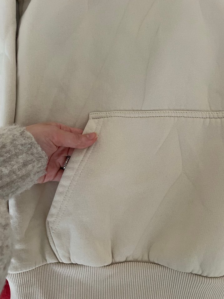 Kadın Beyaz Kapüşonlu Salaş Sweatshirt - Görsel 4