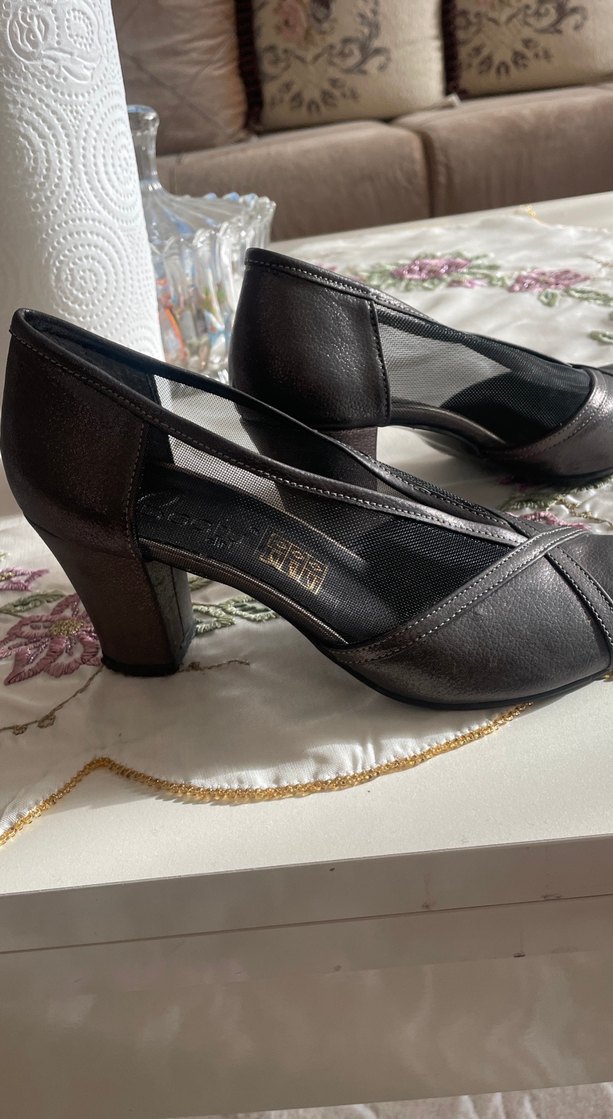 Klasik Siyah Topuklu Kadın Ayakkabı - Görsel 2