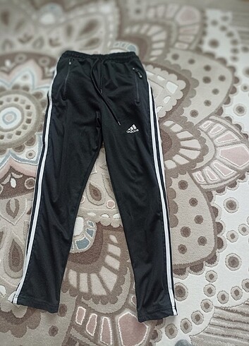 Adidas eşofman s beden 