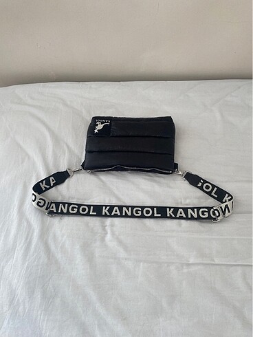 Beden siyah Renk H&M Özel KANGOL Koleksiyon Çanta