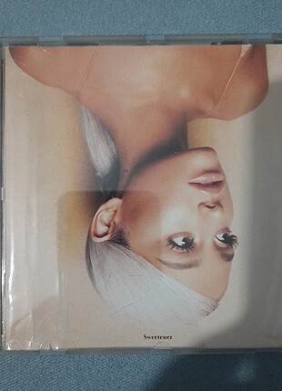 Ariana Grande Sweetener