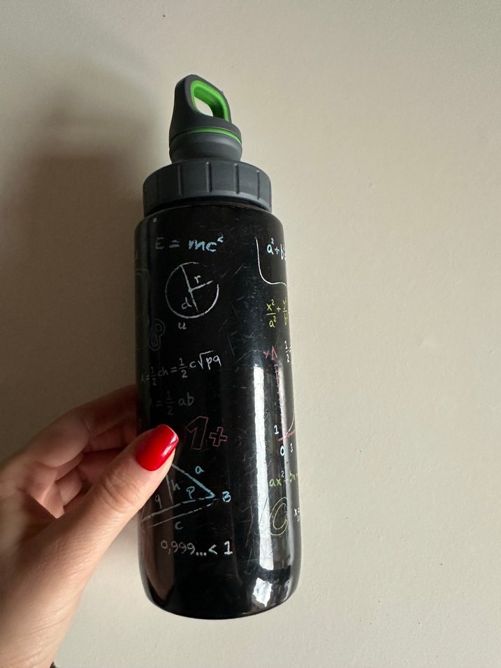 Tefal
Matematik Temalı Siyah Çocuk Termos Şişesi - Görsel 2