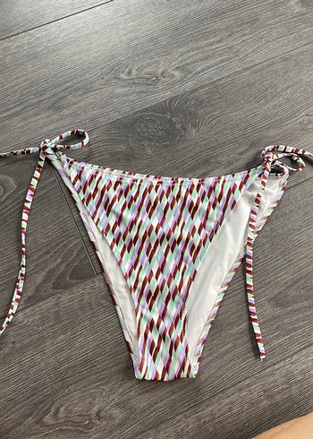 H&M Çok Renkli Tie-Dye Bikini Altı