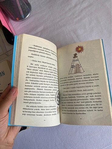 Kırmızı benekli kutu