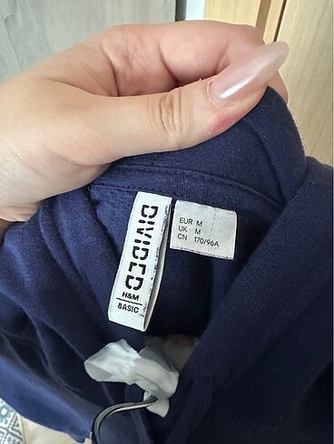 H&M HM SWEATSHIRT