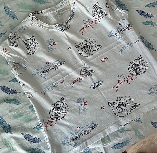 BERSHKA TİŞÖRT