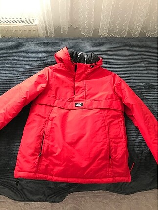 Pull bear mont