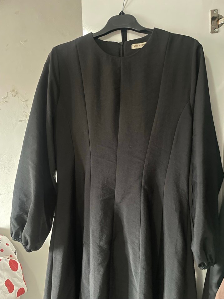 Drapeli Siyah Uzun Keten Elbise - Görsel 2