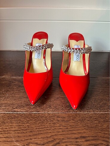 Jimmy Choo kırmızı topuklu