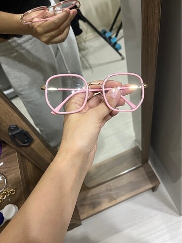 Shein marka pembe gözlük