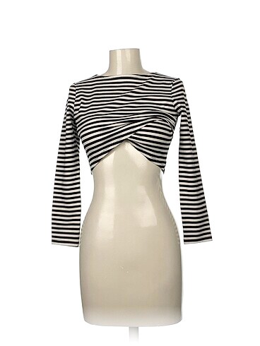 H&M Bluz %70 İndirimli.