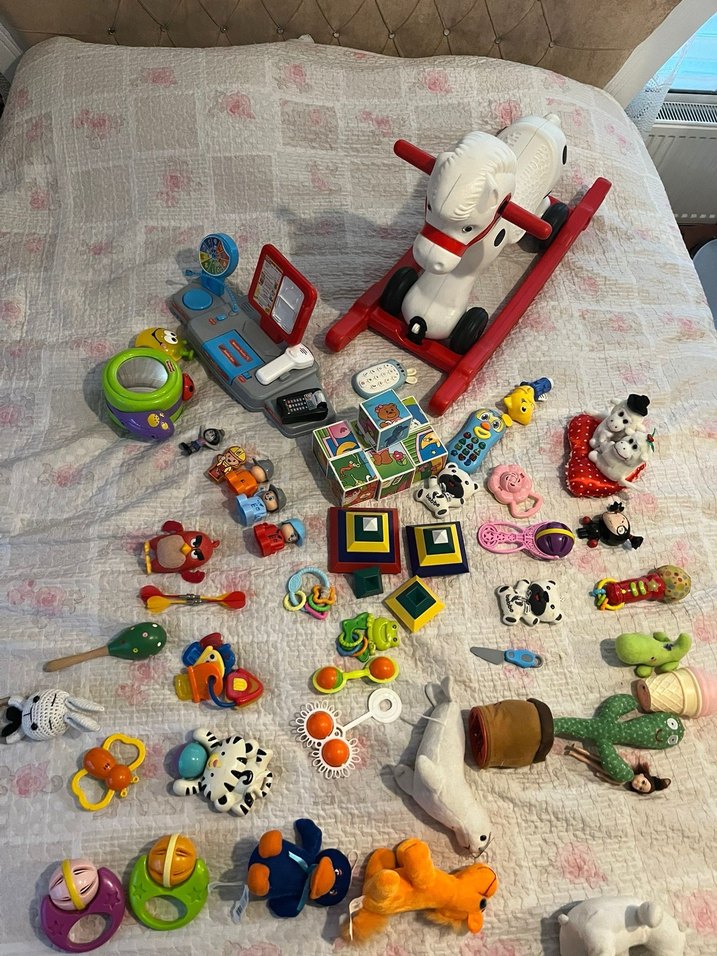 Renkli Çoklu Oyuncak Seti ve Sallanan At - Görsel 2