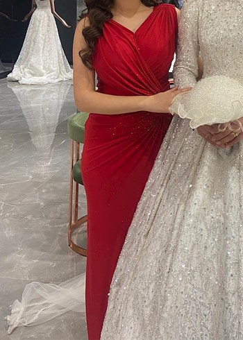 Kırmızı Drapeli Uzun Abiye Elbise - Görsel 3