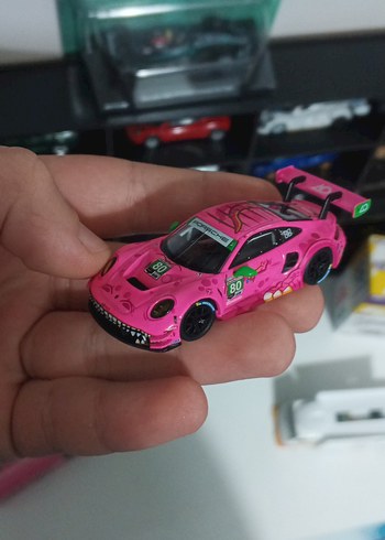 Mini GT roxy - Görsel 2