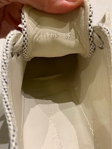 37 Beden ten rengi Renk Alexander McQueen 37 numara