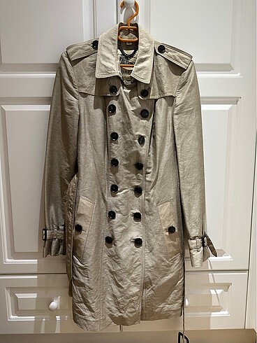 Burberry Orjinal Burberry Ipek Keten Karisimli Trenckot