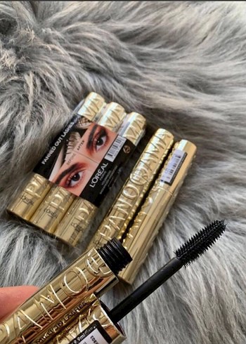 L'Oréal Paris Parlak Altın Maskara