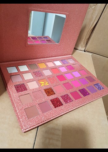 Pembe Tonlarda Işıltılı 40 Far Palet