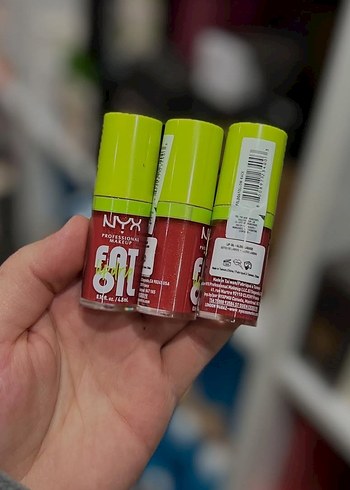 NYX Renkli Pembe Dudak Parlatıcısı tekli satılır - Görsel 3