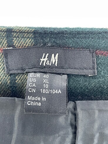 40 Beden çeşitli Renk H&M Mini Şort %70 İndirimli.