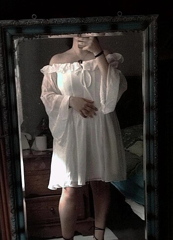 Beyaz korseli elbise