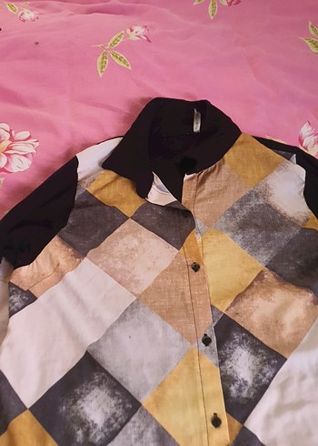 Düğmeli Renkli Desenli Kadın Gömlek - Görsel 4