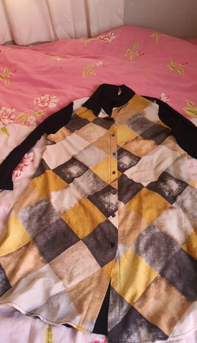 Düğmeli Renkli Desenli Kadın Gömlek - Görsel 2