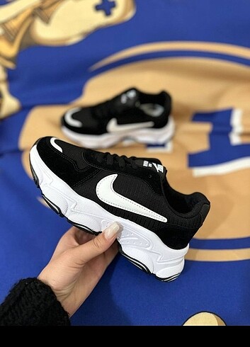 Nike Air monarch bayan spor ayakkabı 