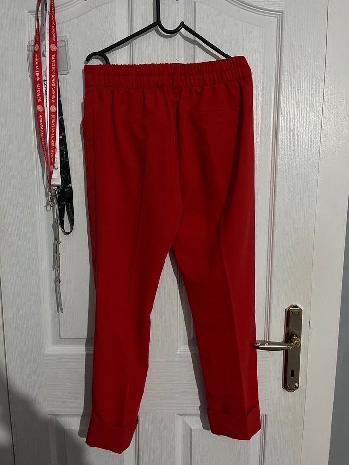 Bershka kırmızı kumaş pantolon - Görsel 3