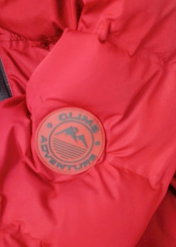 Erkek Çocuk Kırmızı Fermuarlı Kaban - Görsel 2