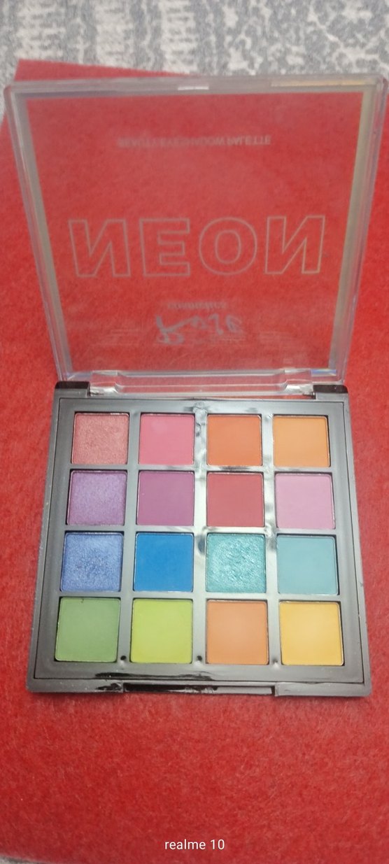 Çok Renkli Far Paleti - Görsel 2